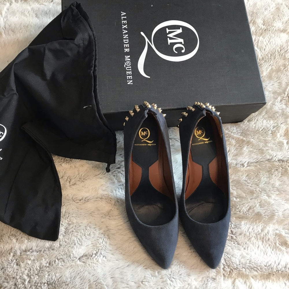 Alexander McQueen Blue Suede Studded Heel Pumps
